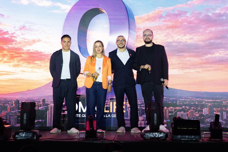 Foto oficial Omnilife